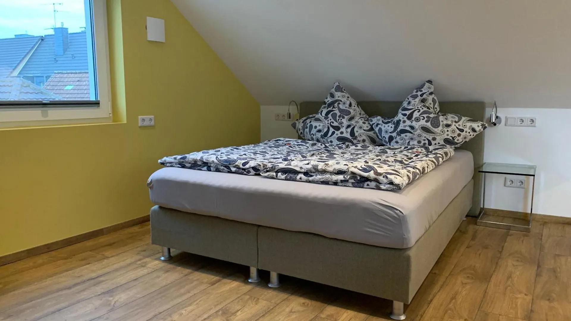 Apartment Koeln Ensen Köln